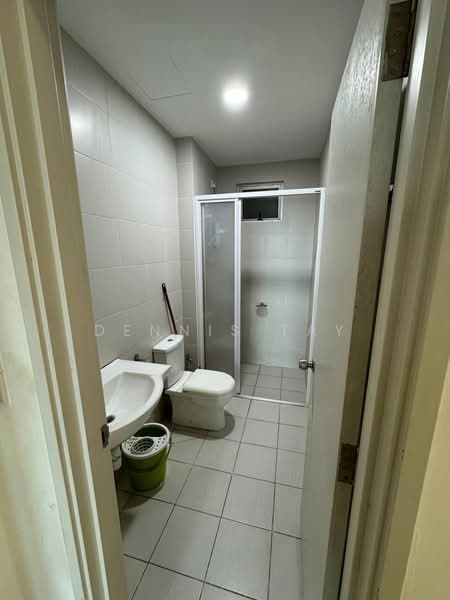 Meridin Bayvue Serviced Apartment untuk Untuk Disewa - RM 1,700 /bulan, Mac 2026 - Bathroom - PropertyGuru.com.my
