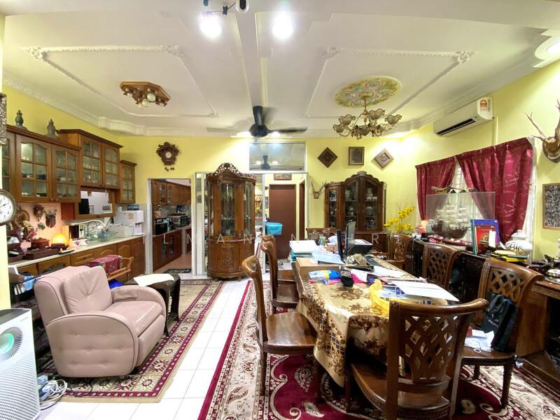2-storey Terraced House for Sale in Seksyen 23 (Shah Alam) - Ilman Nahri - Living Room - PropertyGuru.com.my
