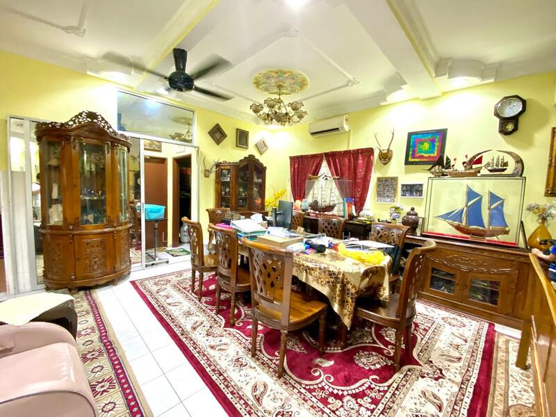 2-storey Terraced House for Sale in Seksyen 23 (Shah Alam) - Ilman Nahri - Dining Room - PropertyGuru.com.my