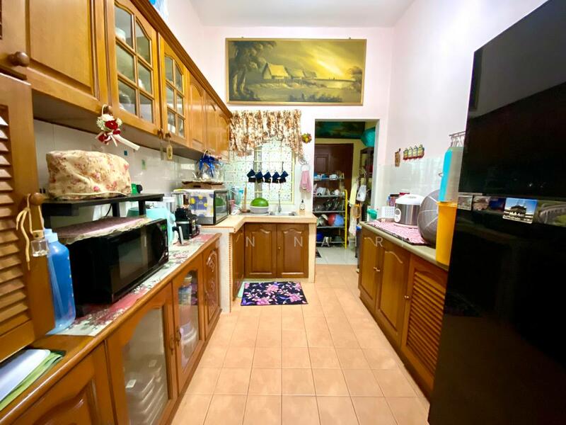2-storey Terraced House for Sale in Seksyen 23 (Shah Alam) - Ilman Nahri - Kitchen - PropertyGuru.com.my