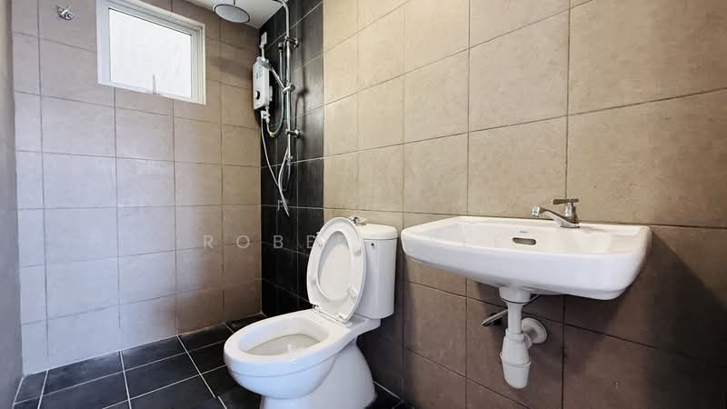 Condominium for Rent at Residensi Dutamas Dahlia - Robert See - Bathroom - PropertyGuru.com.my