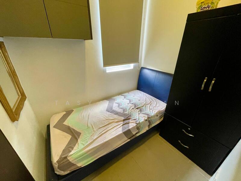 Zero-Lot Bungalow for Sale in Lakefront Villa (Cyberjaya) - Tasya Ruslan - Bedroom - PropertyGuru.com.my