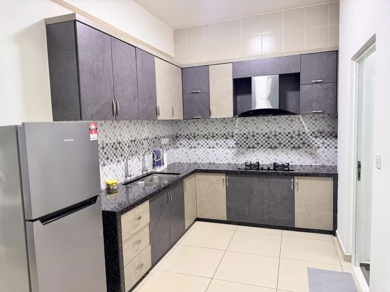 Solaria Residences untuk Untuk Disewa - RM 2,000 /bulan, Feb 2026 - Kitchen - PropertyGuru.com.my
