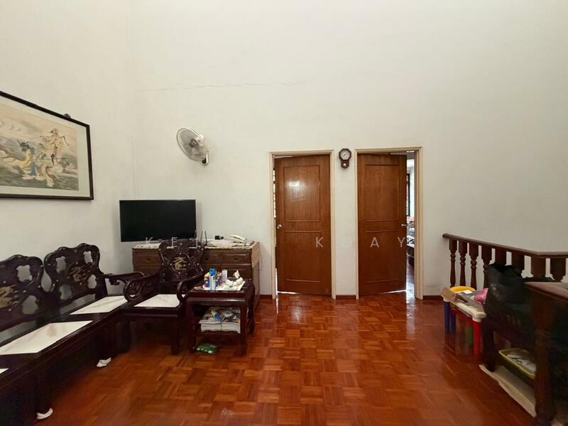 2-storey Terraced House for Sale in Taman Perling (Perling) - Kelvin Koay - Living Room - PropertyGuru.com.my