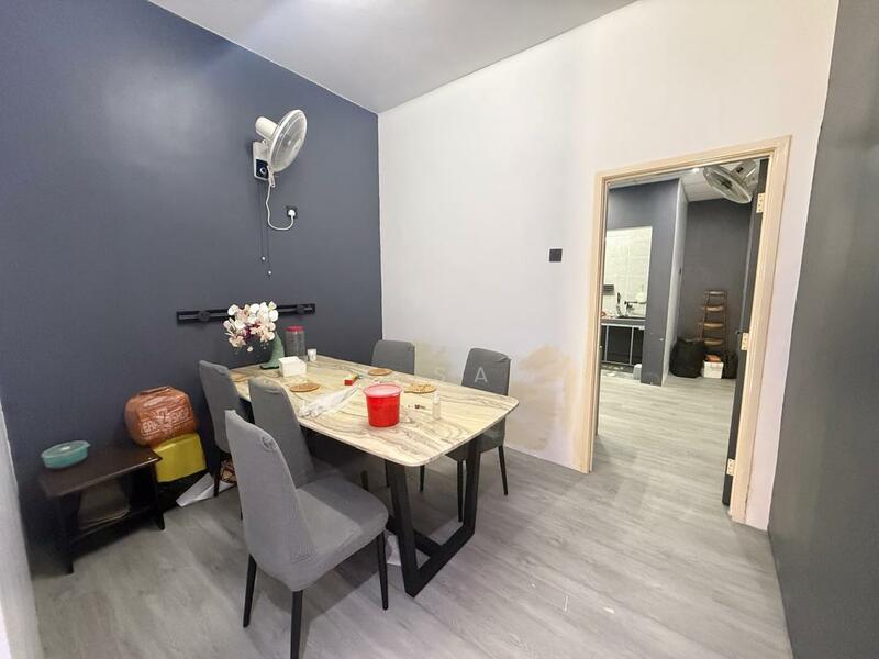 SAUJANA RAWANG: PHASE 14B1 & 14B2 untuk Untuk Dijual - RM 545,000, Feb 2026 - Dining Room - PropertyGuru.com.my