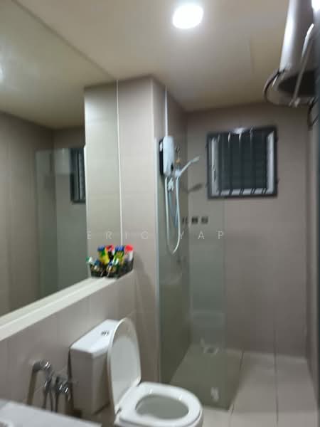 Pangsapuri untuk Disewa di Selangorku Pr1ma Lakefront Homes - Eric Yap - Bathroom - PropertyGuru.com.my