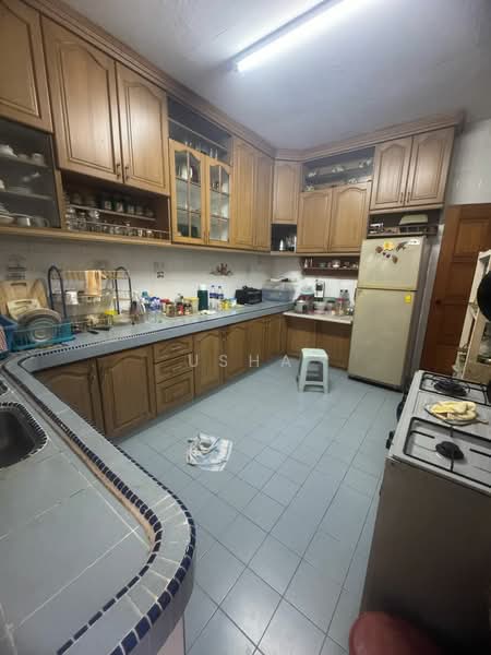 Kampung Bahru, Jalan Dapat Johor Bahru - Double Storey Semi D, Freehold & International Lot, SALE! untuk Untuk Dijual - RM 1,200,000, Feb 2026 - Kitchen - PropertyGuru.com.my