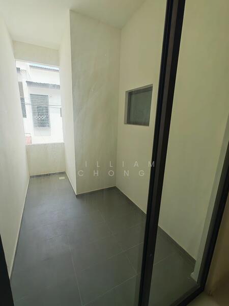 2.5-storey Terraced House for Sale in Taman Ozana Impian (Bukit Katil) - William Chong - Balcony - PropertyGuru.com.my