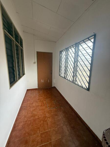 1-storey Terraced House for Rent in Taman Johor Jaya (Johor Bahru) - Annie Tee - Entrance - PropertyGuru.com.my