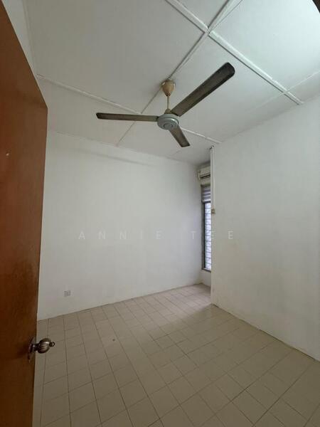 1-storey Terraced House for Rent in Taman Johor Jaya (Johor Bahru) - Annie Tee - Interior - PropertyGuru.com.my
