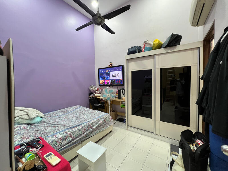 2-storey Terraced House for Sale in Taman Pendamar Indah (Klang) - Ang . - Bedroom - PropertyGuru.com.my