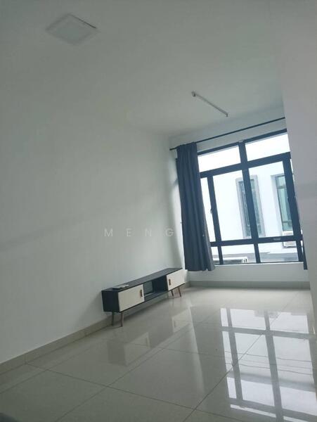 Cluster House for Sale in Johor Bahru (Johor) - Meng . - Living Room - PropertyGuru.com.my