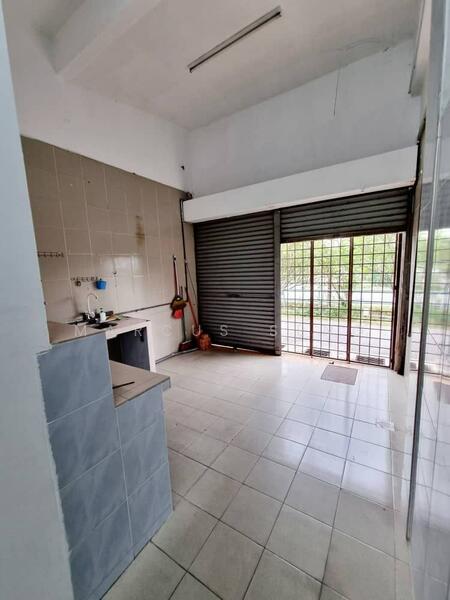 Shop for Sale in Bercham (Ipoh) - Marcus Seng - Kitchen - PropertyGuru.com.my