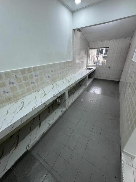 1-storey Terraced House for Sale in Senai (Kulai) - Win Tan - Kitchen - PropertyGuru.com.my