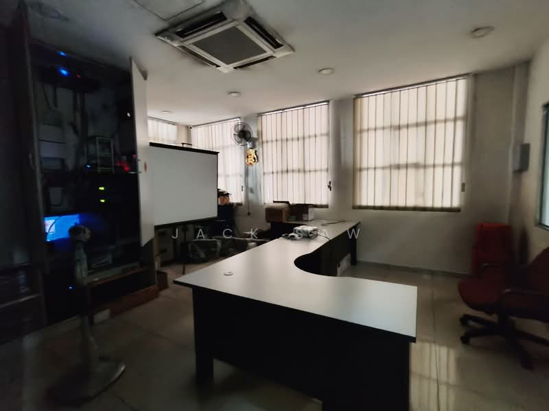 Semi-D Factory for Sale in Kawasan Industri Ringan Asas Jaya (Bukit Mertajam) - Jack Saw - Interior - PropertyGuru.com.my