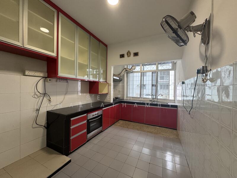 Apartment for Rent at Lily & Rose - Seetha Nallathamby - Kitchen - PropertyGuru.com.my