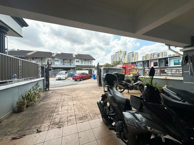 2-storey Terraced House for Sale in Taman Desa Alam (Shah Alam) - Nazri Hassan - Exterior - PropertyGuru.com.my