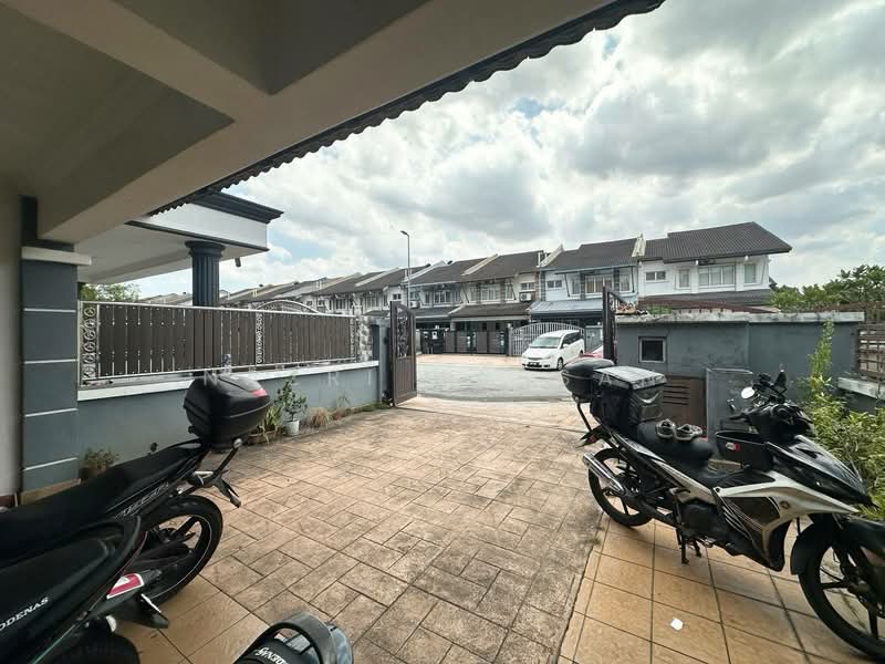 2-storey Terraced House for Sale in Taman Desa Alam (Shah Alam) - Nazri Hassan - Exterior - PropertyGuru.com.my