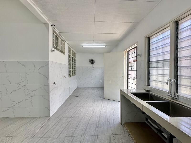 Taman OUG untuk Untuk Disewa - RM 3,000 /bulan, Feb 2026 - Kitchen - PropertyGuru.com.my