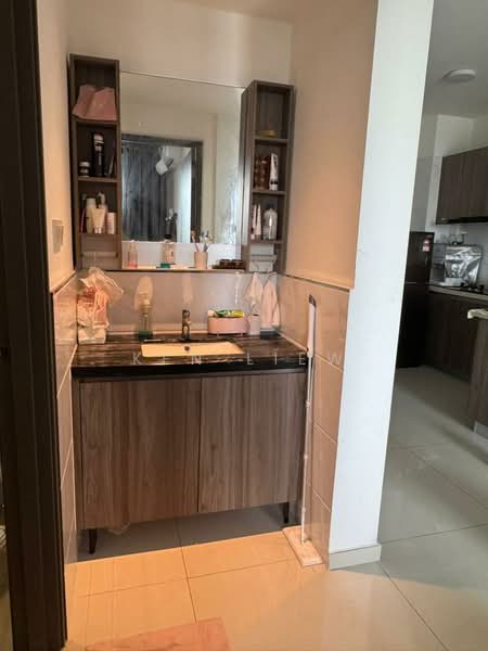 Service Residence for Sale at Country Garden Central Park - Ken Liew - Bathroom - PropertyGuru.com.my