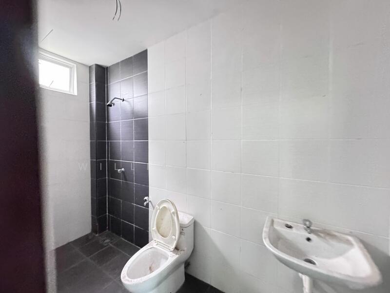 Taman Klebang Utama untuk Untuk Dijual - RM 800,000, Mac 2026 - Bathroom - PropertyGuru.com.my