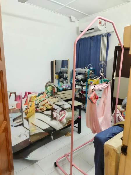 1-storey Terraced House for Sale in Taman Koperasi Setia (Port Dickson) - Michael Liew - Bedroom - PropertyGuru.com.my