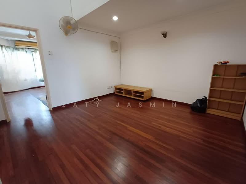 Seksyen 9 untuk Untuk Dijual - RM 980,000, Feb 2026 - Living Room - PropertyGuru.com.my