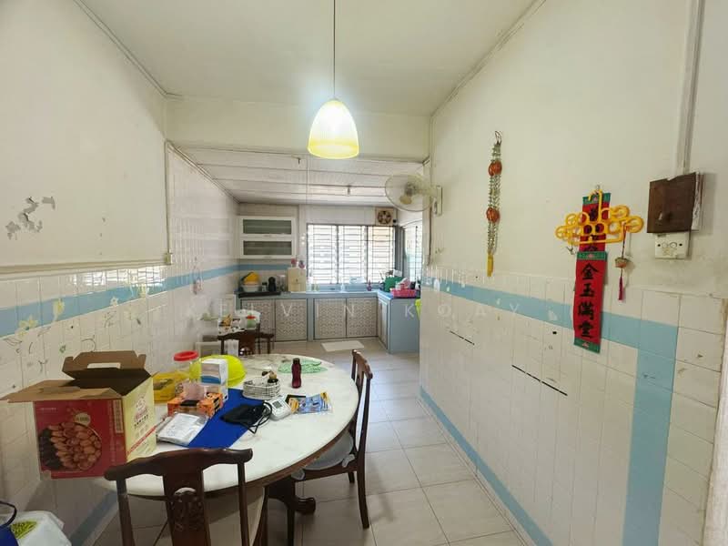 Taman Bukit Tiram untuk Untuk Dijual - RM 500,000, Feb 2026 - Kitchen - PropertyGuru.com.my
