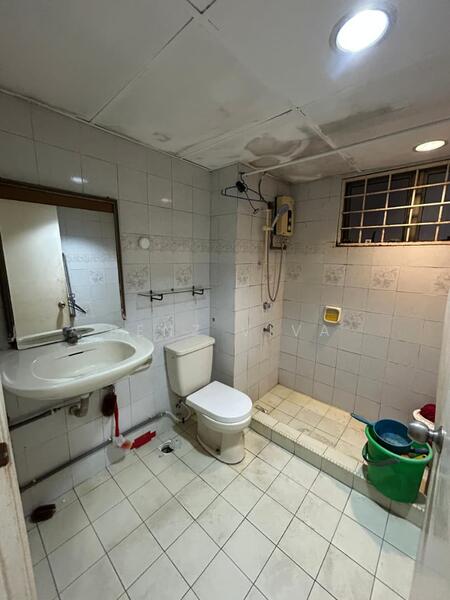 Palmville Resort Condominium untuk Untuk Disewa - RM 4,000 /bulan, Feb 2026 - Bathroom - PropertyGuru.com.my