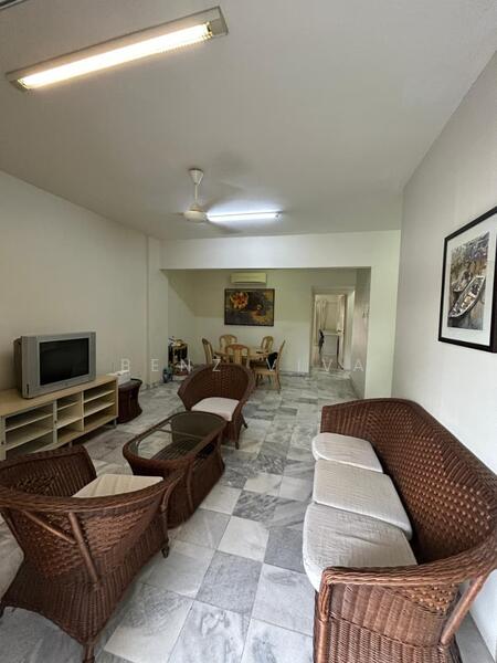 Palmville Resort Condominium untuk Untuk Disewa - RM 4,000 /bulan, Feb 2026 - Living Room - PropertyGuru.com.my