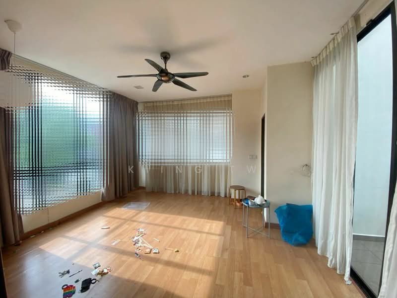 3-storey Terraced House for Sale in Prima Selayang (Selayang) - Kiing TW - Living Room - PropertyGuru.com.my