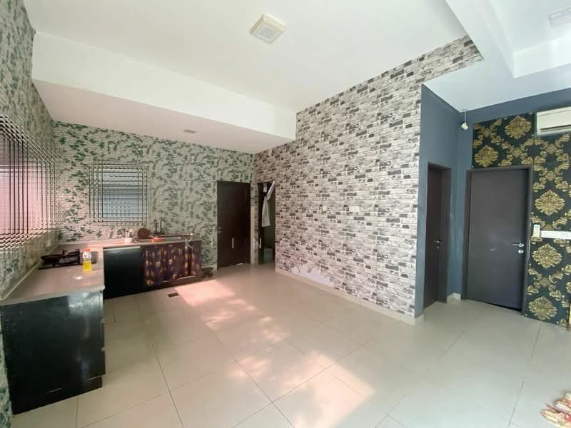 3-storey Terraced House for Sale in Prima Selayang (Selayang) - Kiing TW - Kitchen - PropertyGuru.com.my