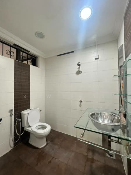 Semi-Detached House for Sale in Taman Serene (Johor Bahru) - Siow Yan Er - Bathroom - PropertyGuru.com.my