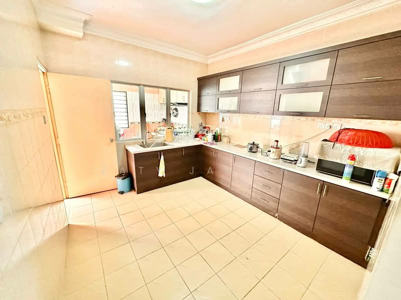 Puchong Utama Puchong untuk Untuk Dijual - RM 730,000, Feb 2026 - PropertyGuru.com.my