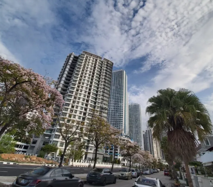 Condominium for Sale at The Brezza - Alex Ho - Exterior - PropertyGuru.com.my