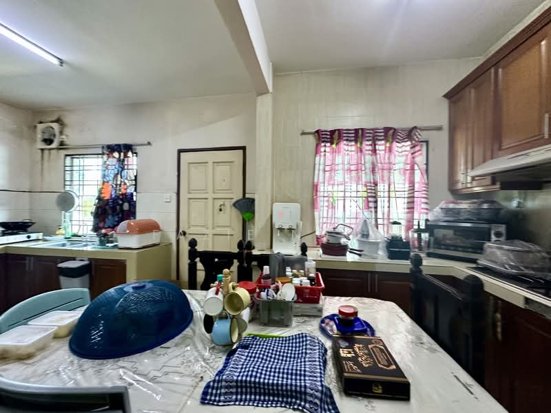 2-storey Terraced House for Sale in Setia Impian (Setia Alam) - Fazie Noor - Kitchen - PropertyGuru.com.my