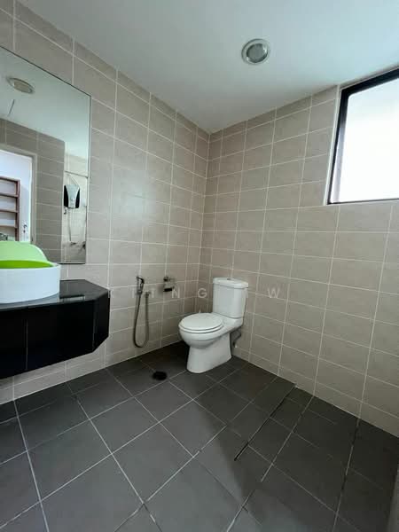 3-storey Terraced House for Sale in Prima Selayang (Selayang) - Kiing TW - Bathroom - PropertyGuru.com.my