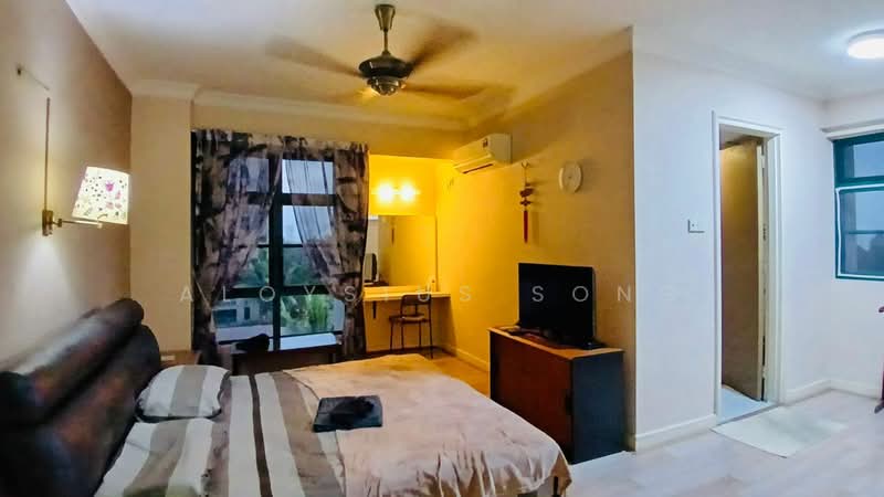 Condominium for Sale at The Straits View Condominium - Aloysius Song - Bedroom - PropertyGuru.com.my