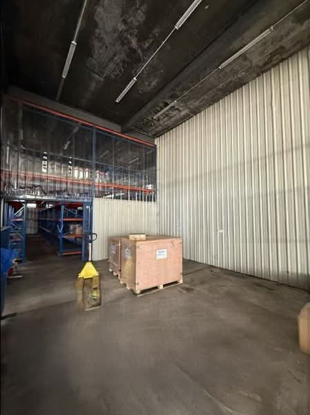 Warehouse for Rent in Taman Perindustrian Batu Caves (Batu Caves) - Vincent Lee - Interior - PropertyGuru.com.my
