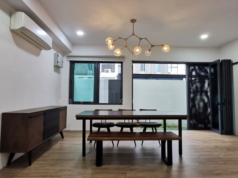 2-storey Terraced House for Sale in Laman Glenmarie (Shah Alam) - Kevin Chong - Dining Room - PropertyGuru.com.my