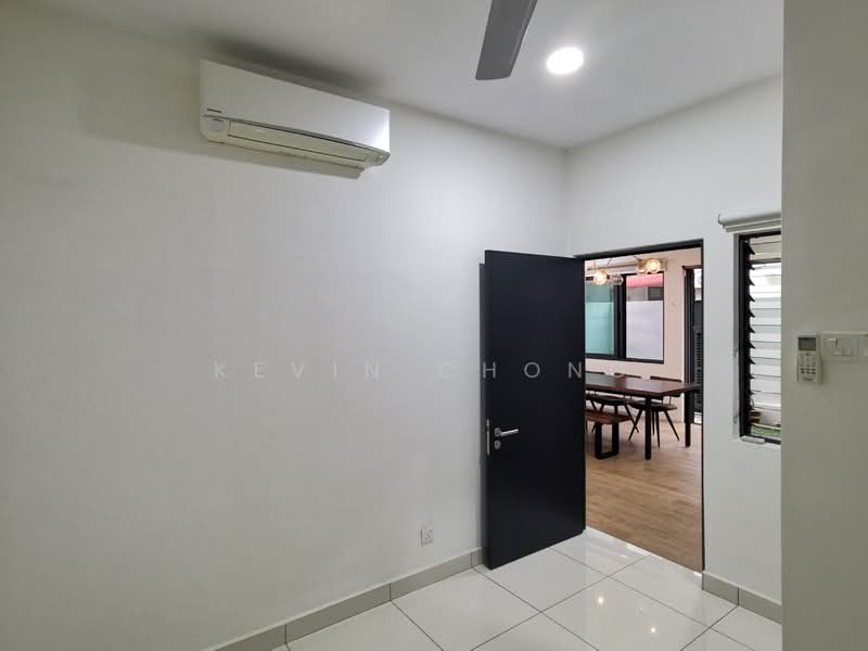 2-storey Terraced House for Sale in Laman Glenmarie (Shah Alam) - Kevin Chong - Bedroom - PropertyGuru.com.my