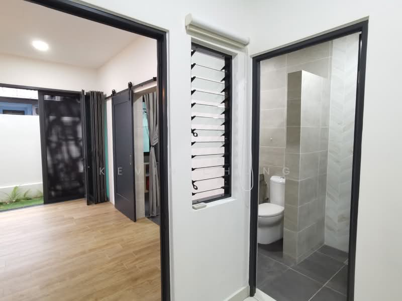 2-storey Terraced House for Sale in Laman Glenmarie (Shah Alam) - Kevin Chong - Bedroom - PropertyGuru.com.my