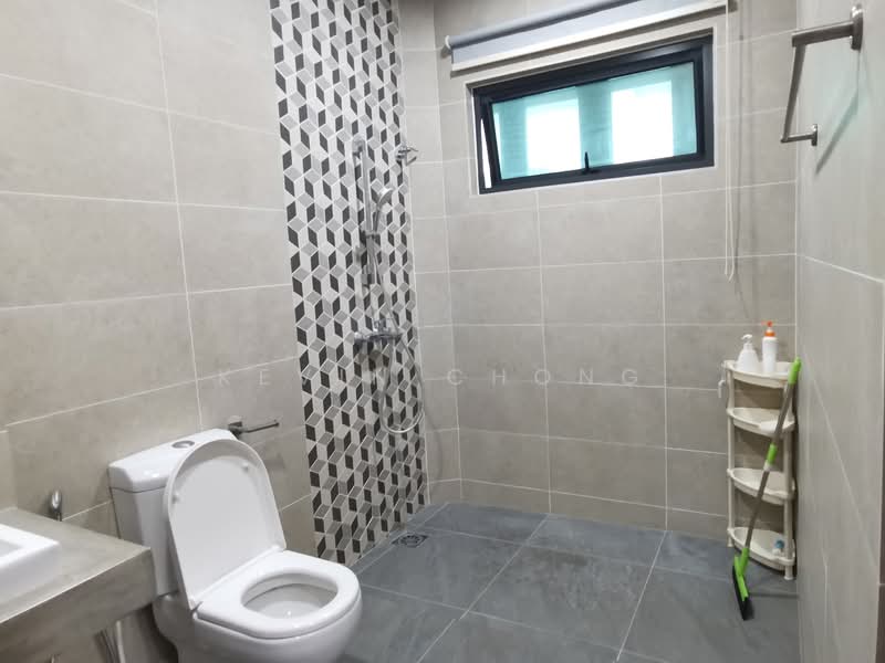 2-storey Terraced House for Sale in Laman Glenmarie (Shah Alam) - Kevin Chong - Bathroom - PropertyGuru.com.my