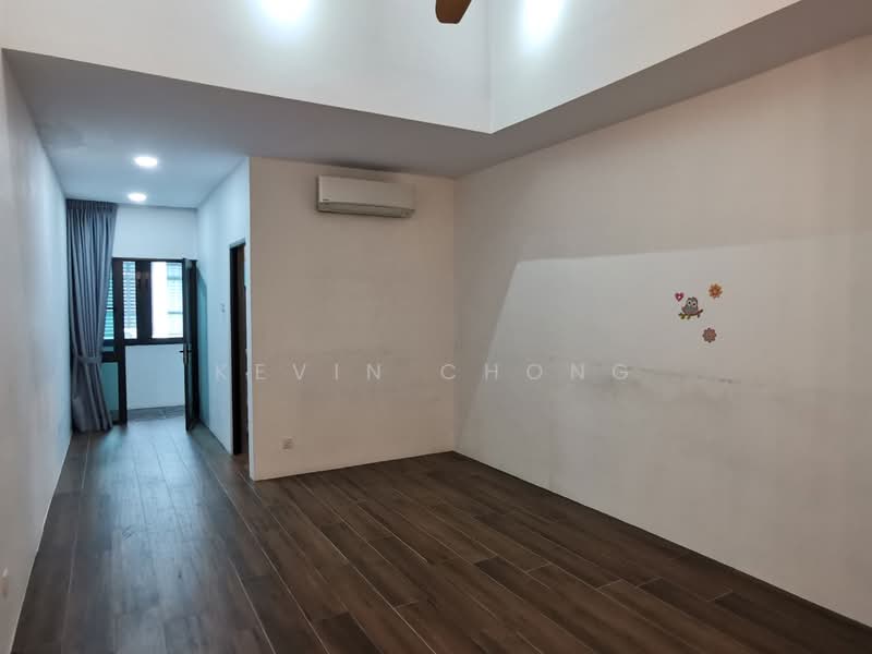 2-storey Terraced House for Sale in Laman Glenmarie (Shah Alam) - Kevin Chong - Bedroom - PropertyGuru.com.my