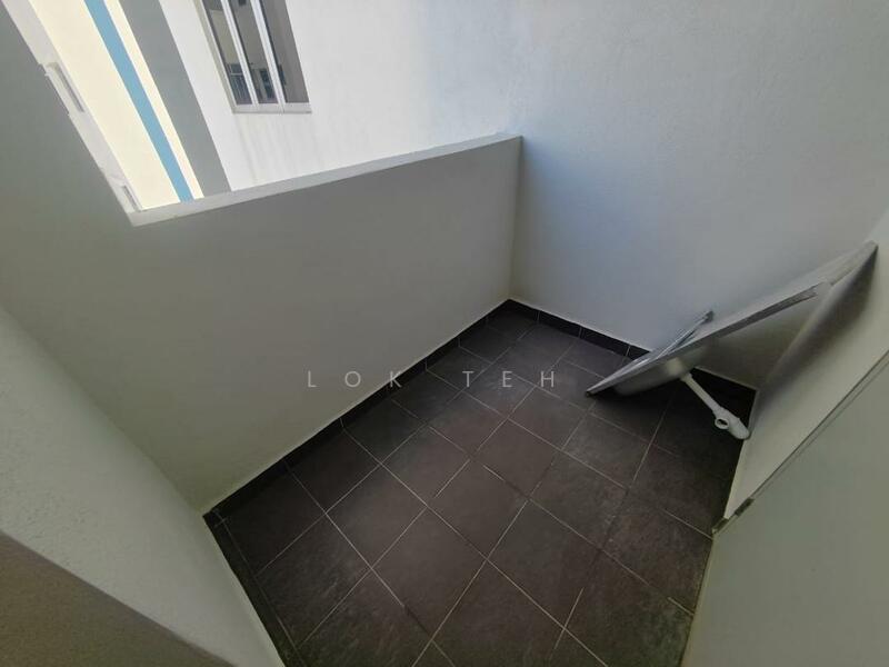 Service Residence for Sale at SkyLake Residence - Lok Teh - Exterior - PropertyGuru.com.my