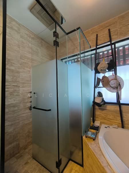 2-storey Terraced House for Sale in Bukit Rahman Putra (Sungai Buloh) - Alicia Soo - Bathroom - PropertyGuru.com.my