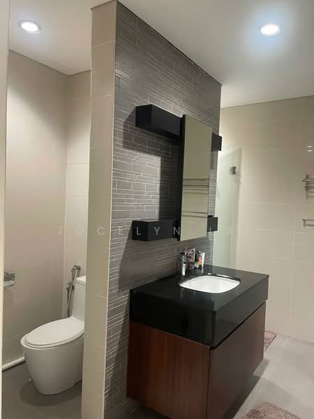 Condominium for Sale at Hampshire Residences - Jocelyn Lai - Bathroom - PropertyGuru.com.my