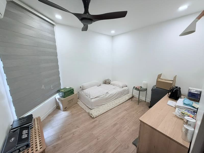 Condominium for Sale at The Straits View Condominium - Aloysius Song - Bedroom - PropertyGuru.com.my