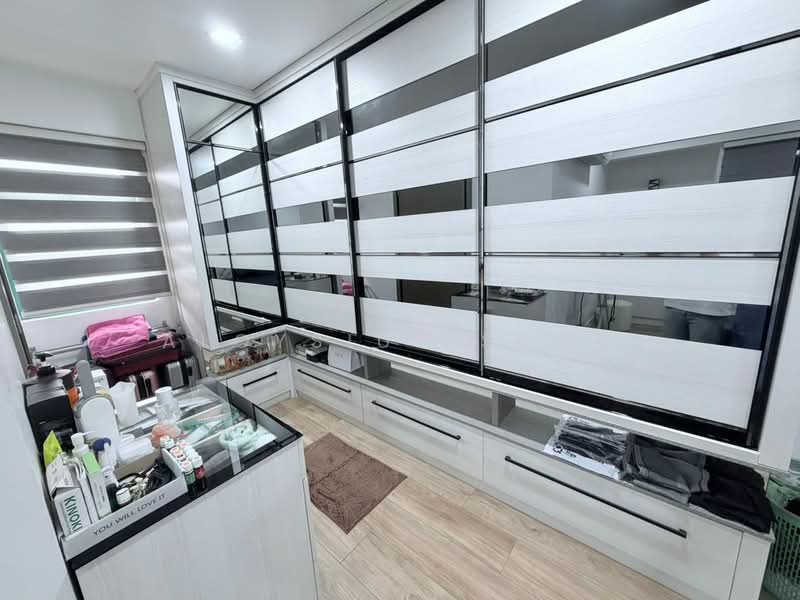Condominium for Sale at The Straits View Condominium - Aloysius Song - Interior - PropertyGuru.com.my
