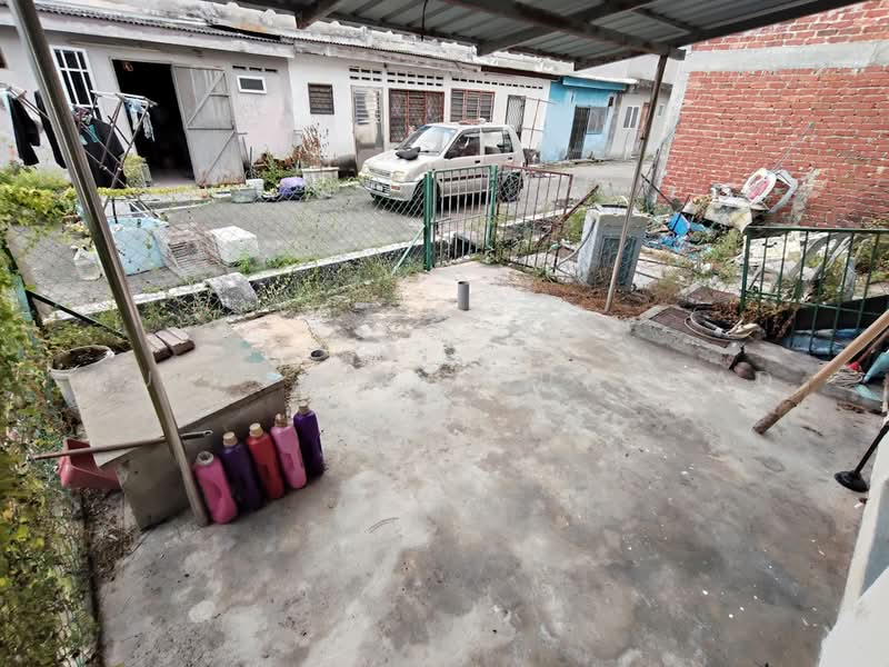 2-storey Terraced House for Sale in Taman Hutan Melintang (Hutan Melintang) - Muinuddin Muhamad - Exterior - PropertyGuru.com.my